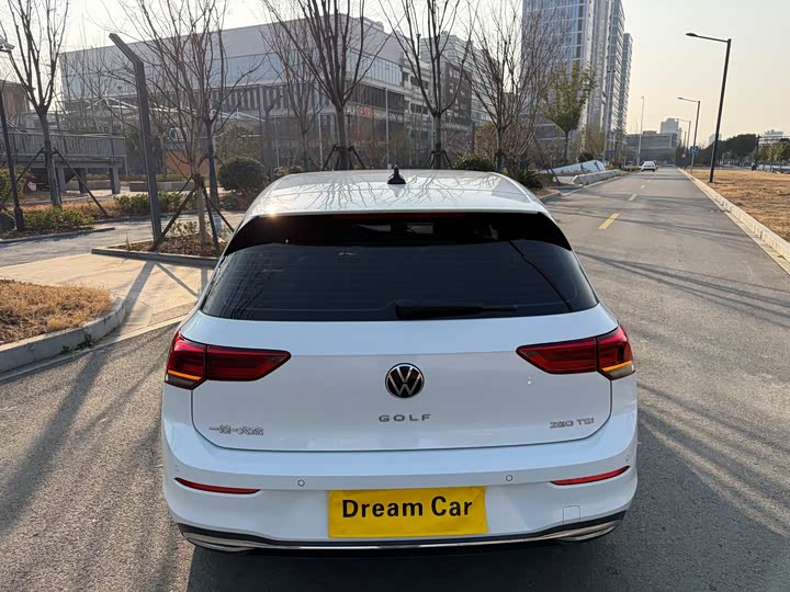 Фото 5 - Volkswagen Golf