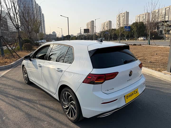 Фото 6 - Volkswagen Golf