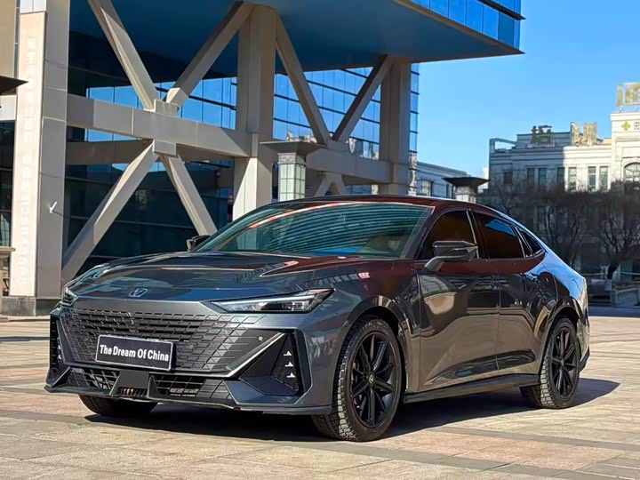 Фото 1 - Changan UNI-V