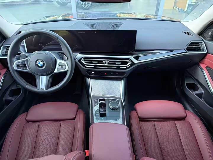 Фото 3 - BMW 3 Series