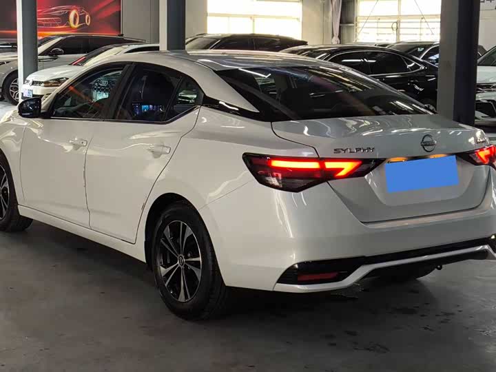 Фото 6 - Nissan Sylphy