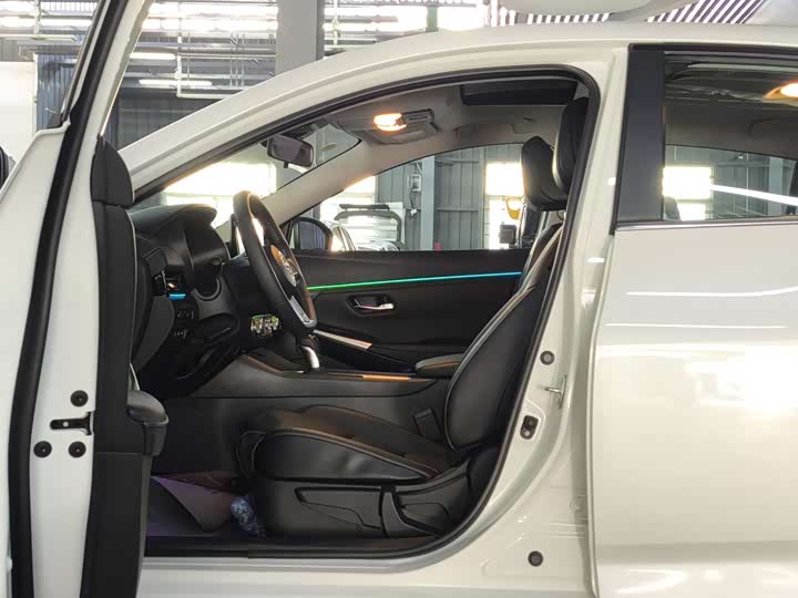 Фото 8 - Nissan Sylphy