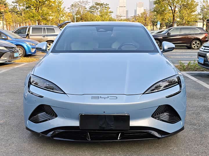 Фото 2 - BYD Seal