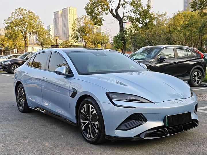 Фото 3 - BYD Seal