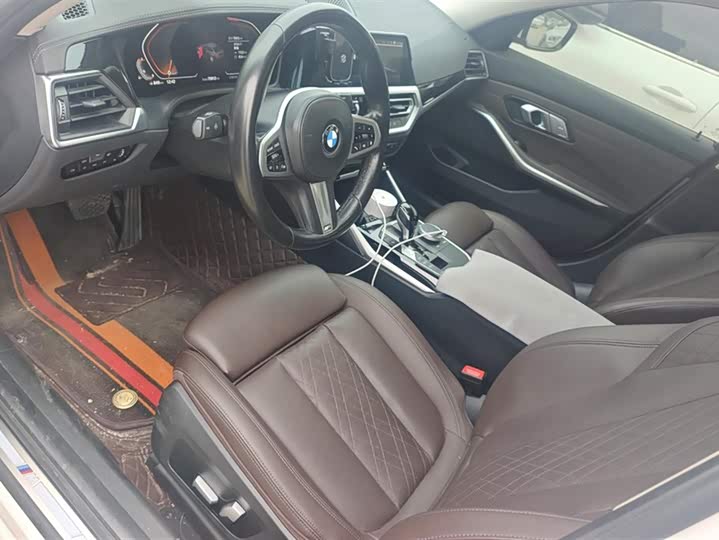 Фото 9 - BMW 3 Series