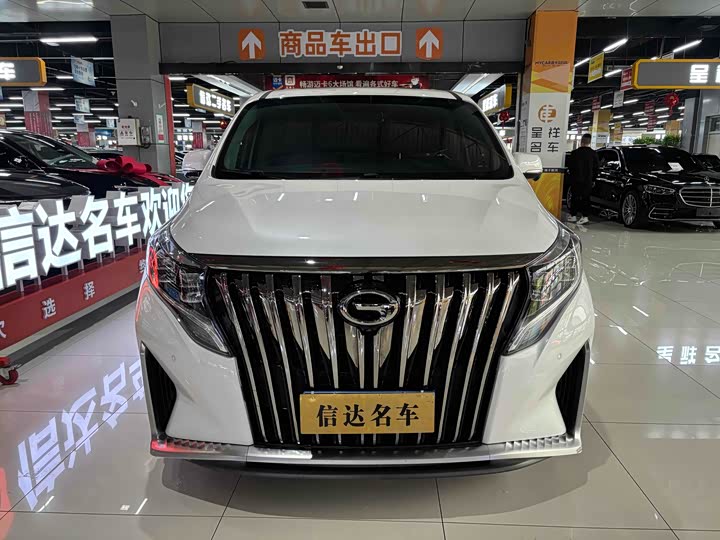 Фото 2 - GAC Trumpchi M8