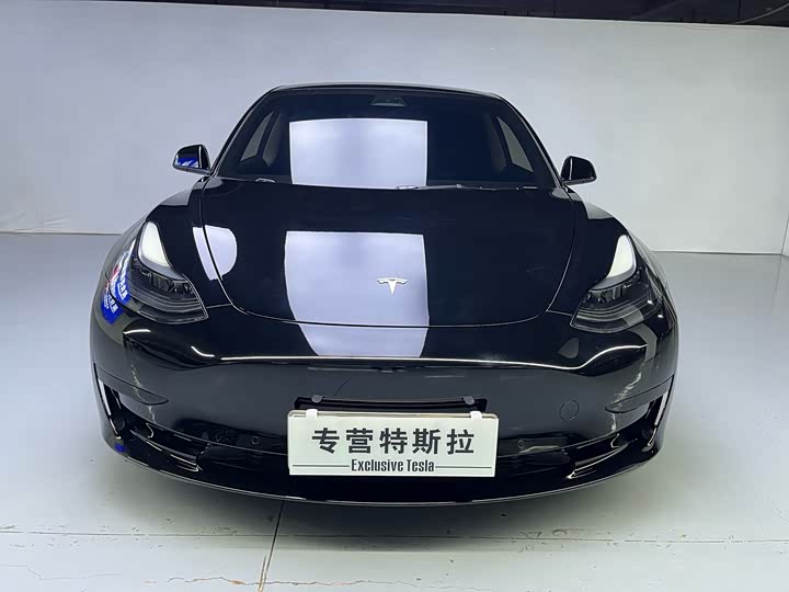 Фото 2 - Tesla Model 3