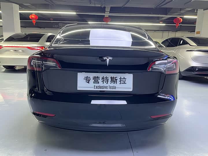 Фото 9 - Tesla Model 3