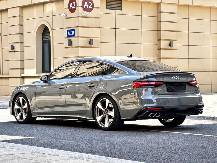 Фото 8 - Audi S5