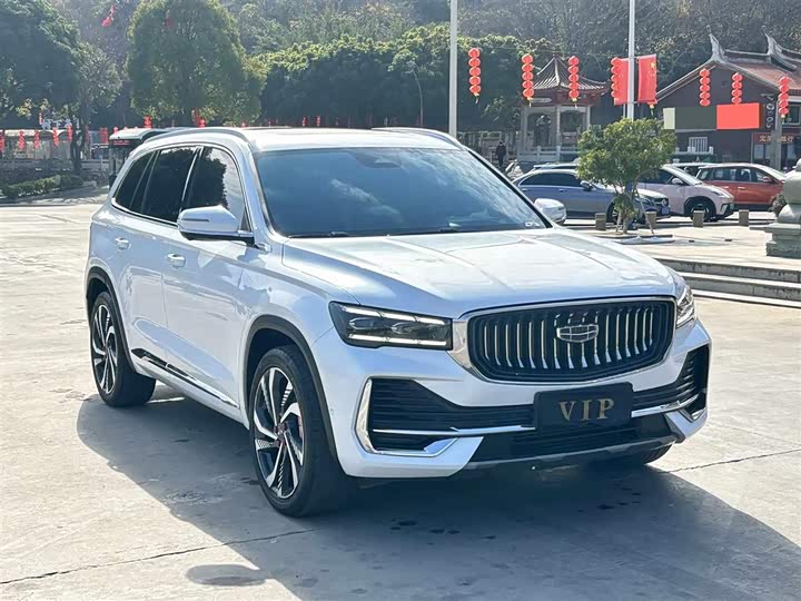 Фото 3 - Geely Monjaro