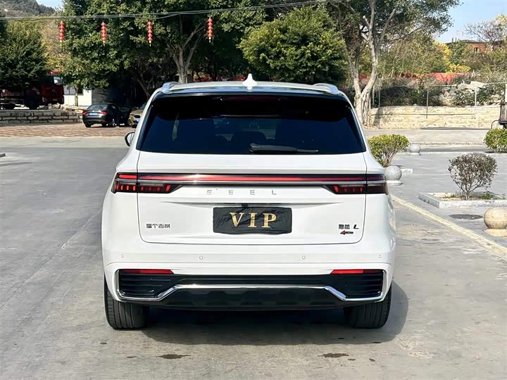 Фото 5 - Geely Monjaro