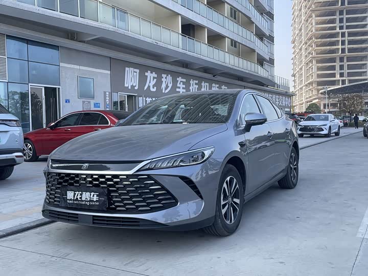 Фото 1 - BYD Qin Plus