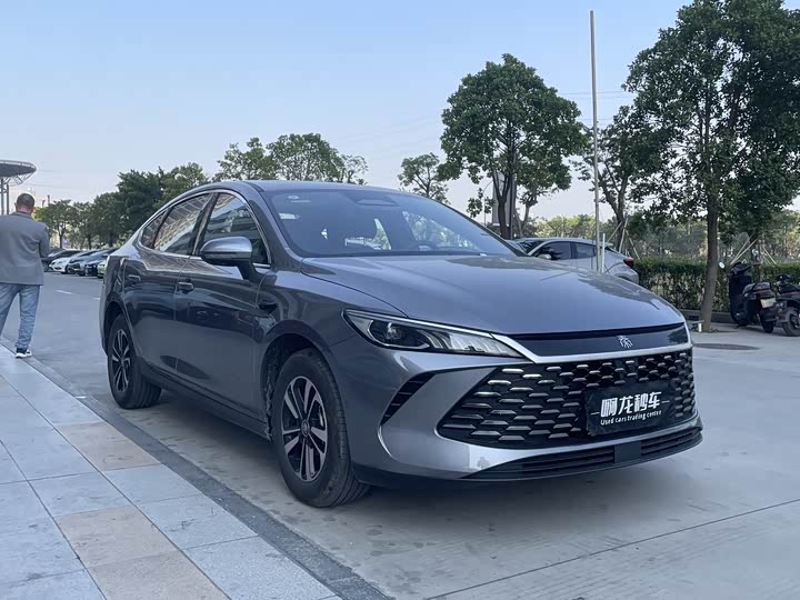 Фото 3 - BYD Qin Plus