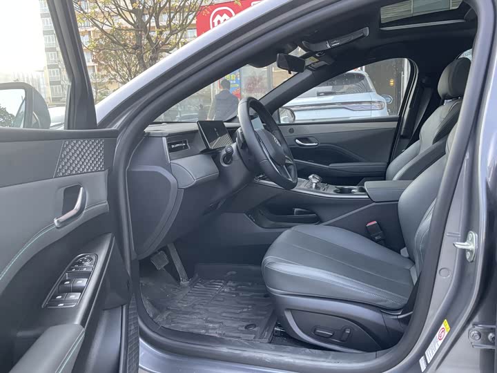 Фото 4 - BYD Qin Plus