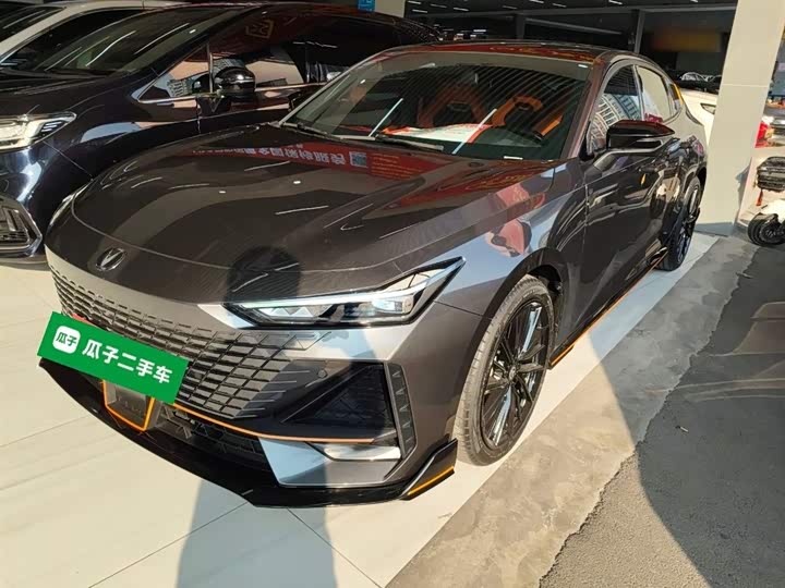 Фото 2 - Changan UNI-V