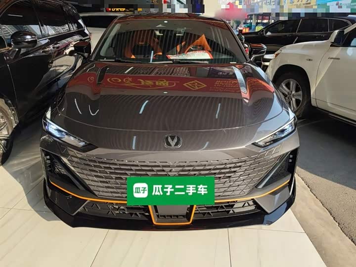 Фото 3 - Changan UNI-V