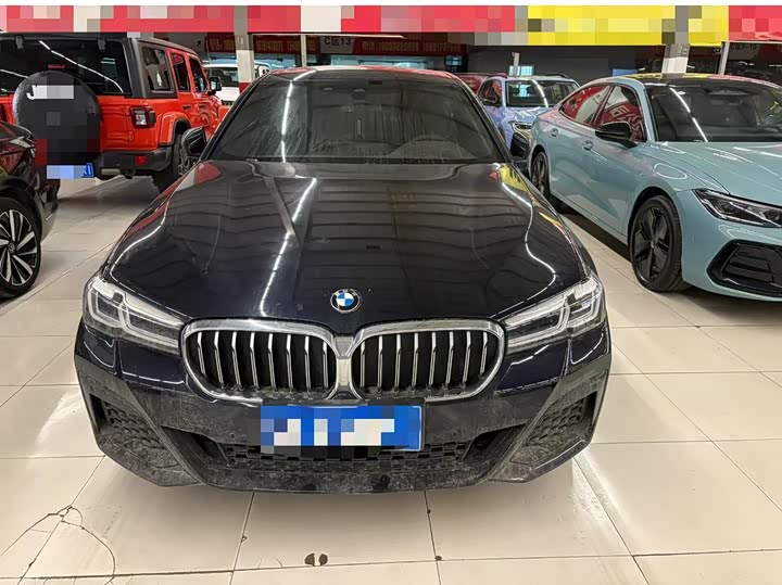 Фото 2 - BMW 5 Series