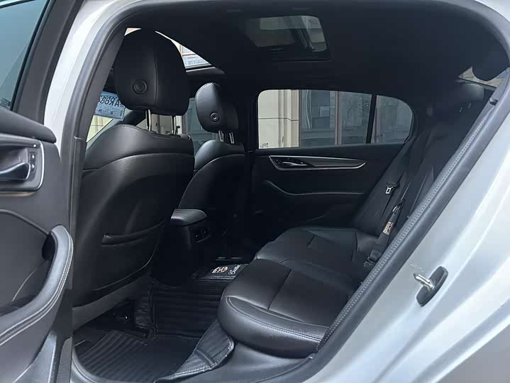 Фото 6 - Cadillac CT5