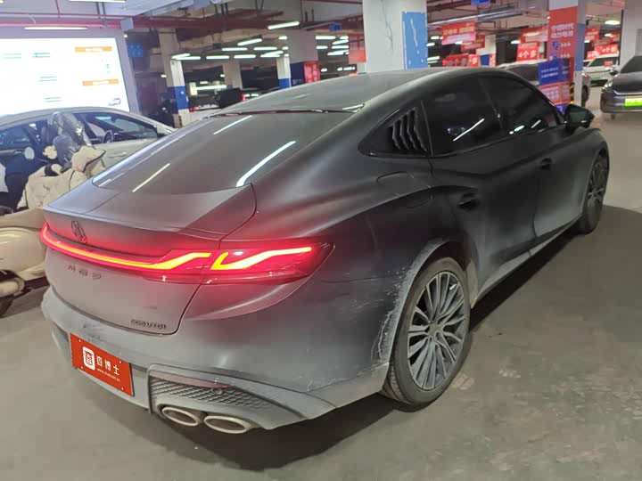 Фото 2 - MG Motor 7