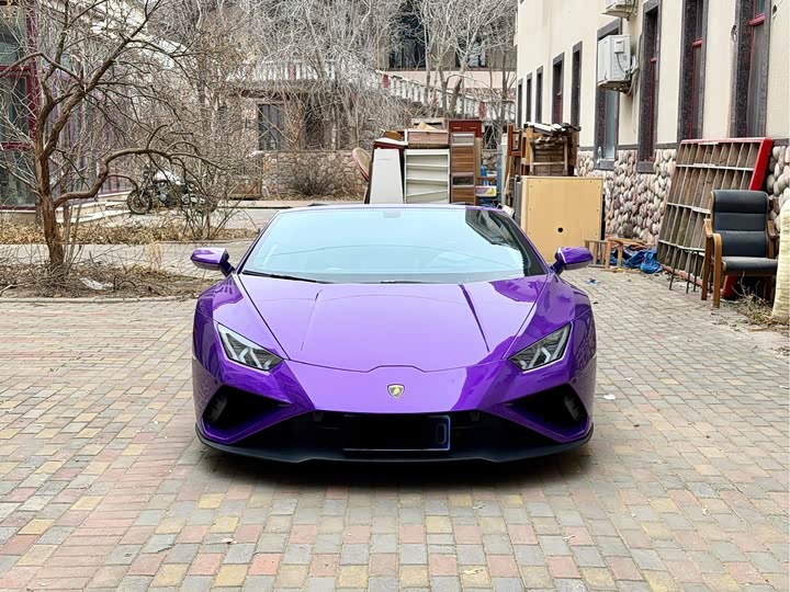 Фото 2 - Lamborghini Huracán