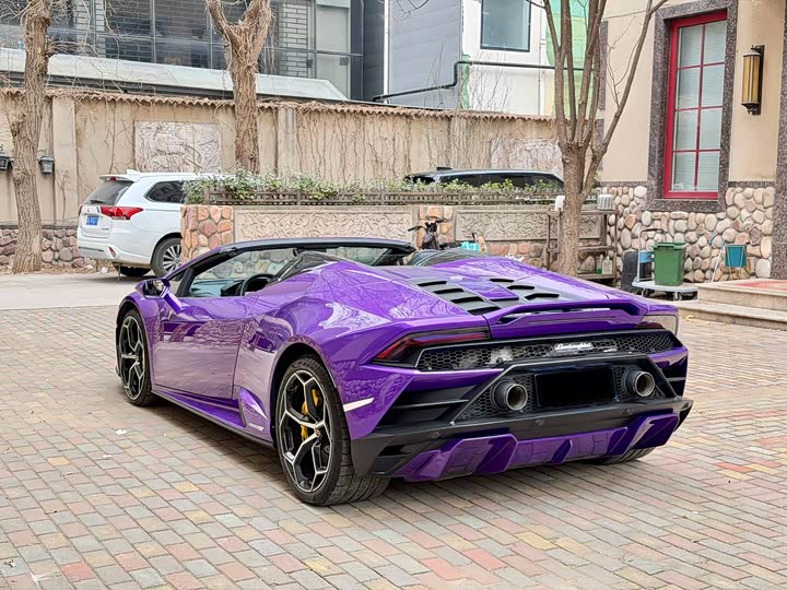 Фото 7 - Lamborghini Huracán