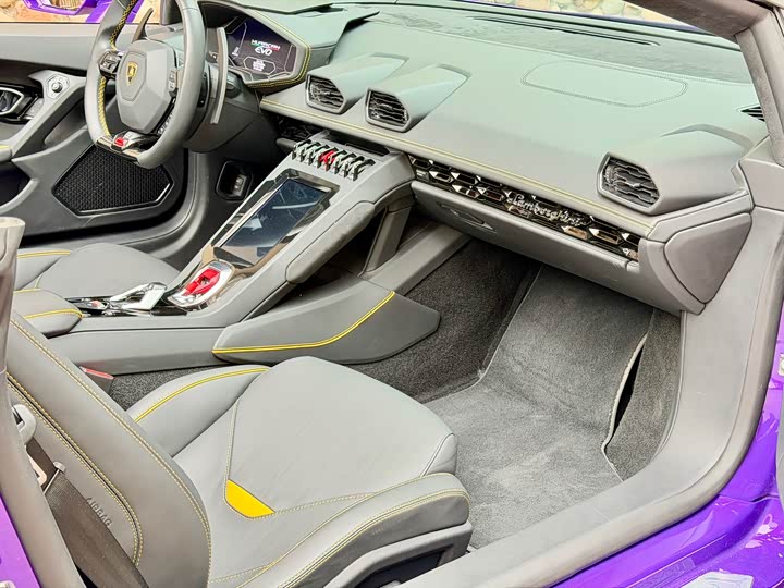 Фото 9 - Lamborghini Huracán