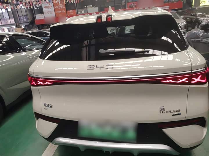 Фото 6 - BYD Yuan Plus