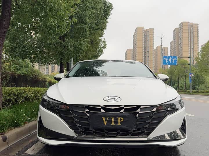 Фото 2 - Hyundai Elantra N line