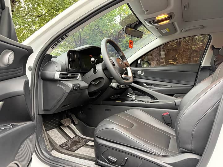 Фото 4 - Hyundai Elantra N line