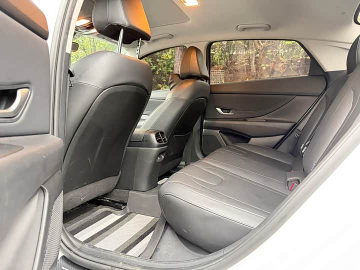 Фото 6 - Hyundai Elantra N line