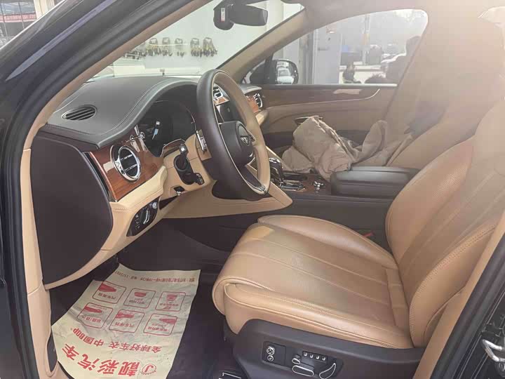 Фото 6 - Bentley Bentayga