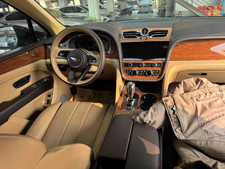 Фото 7 - Bentley Bentayga