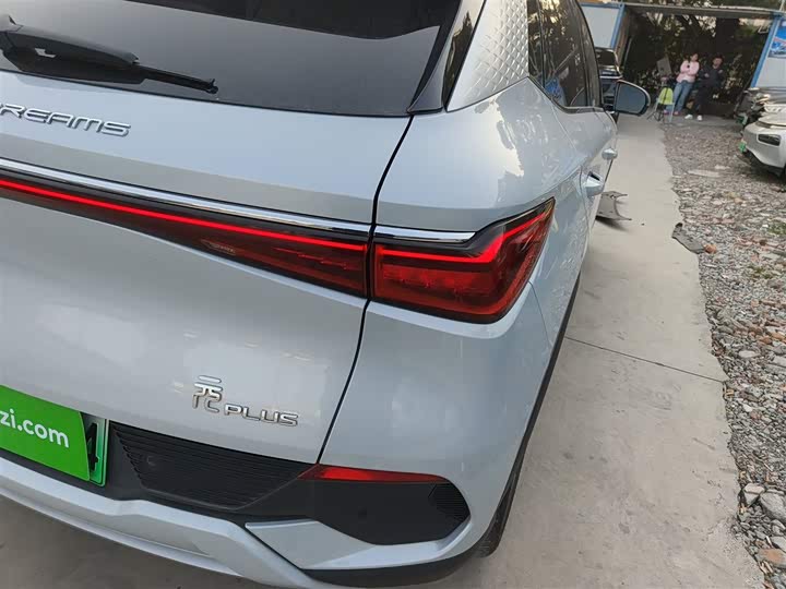 Фото 8 - BYD Yuan Plus