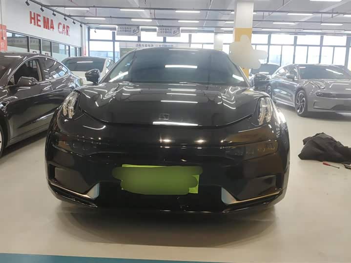 Фото 2 - Zeekr 001