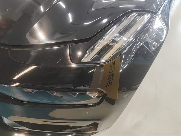 Фото 5 - Zeekr 001