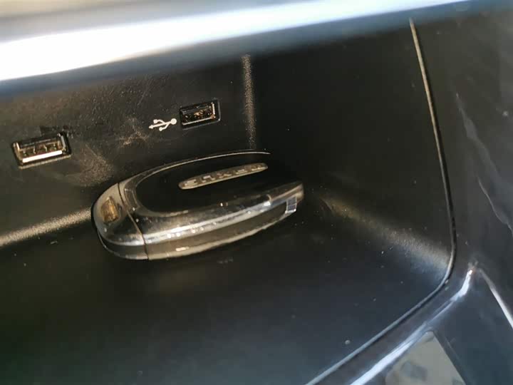 Фото 9 - Maxus G50