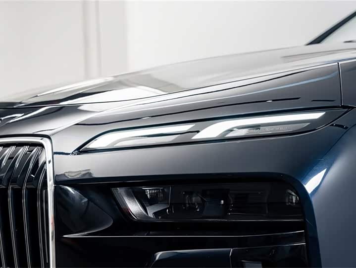 Фото 4 - BMW 7 Series