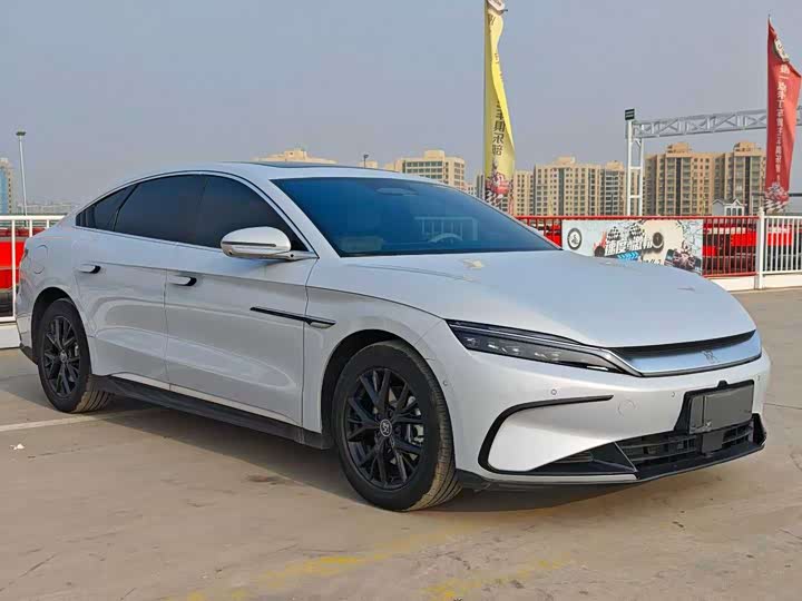 Фото 3 - BYD Han