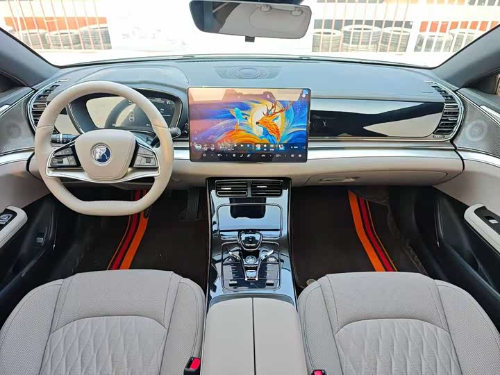 Фото 7 - BYD Han