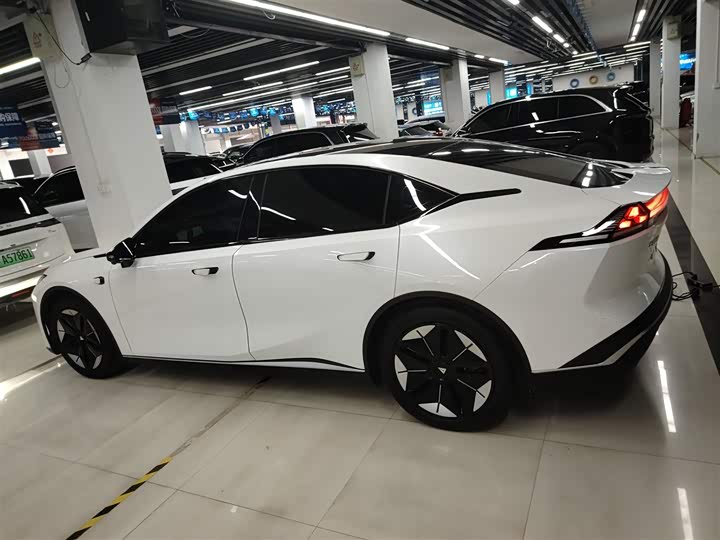 Фото 5 - Changan Deepal SL03