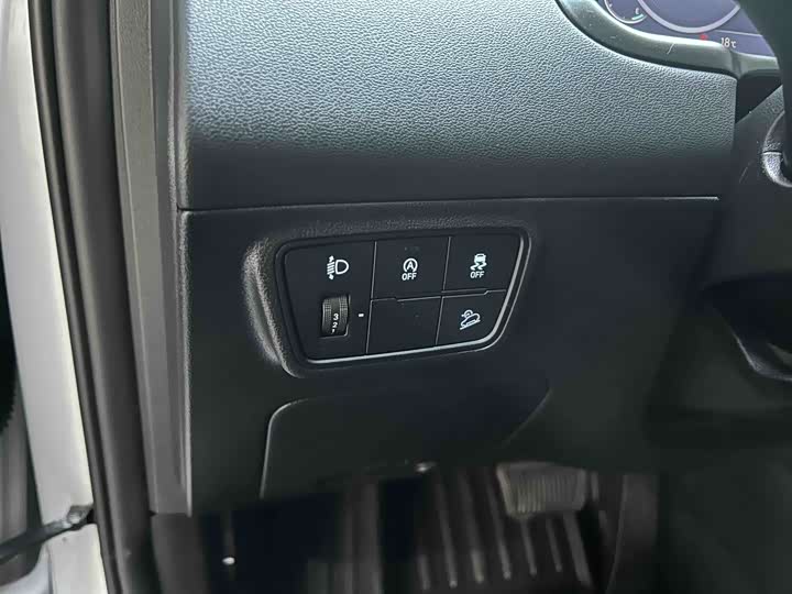 Фото 6 - Hyundai Tucson L