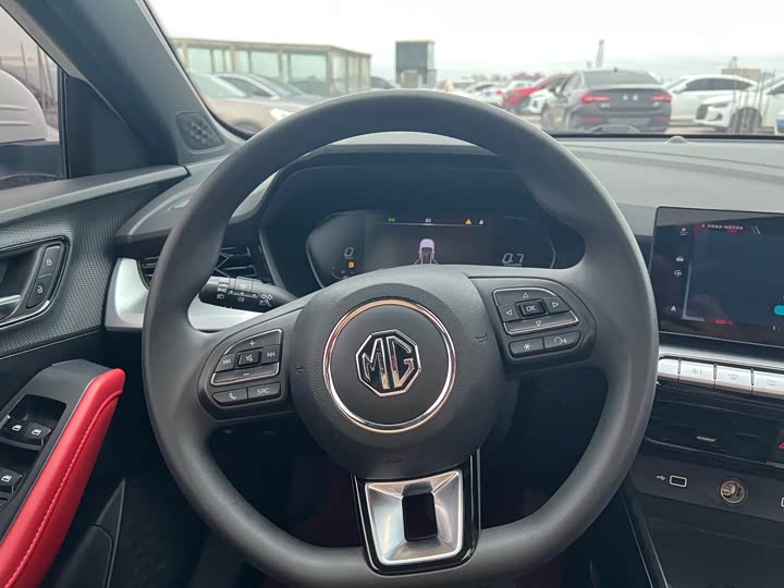 Фото 6 - MG Motor 5