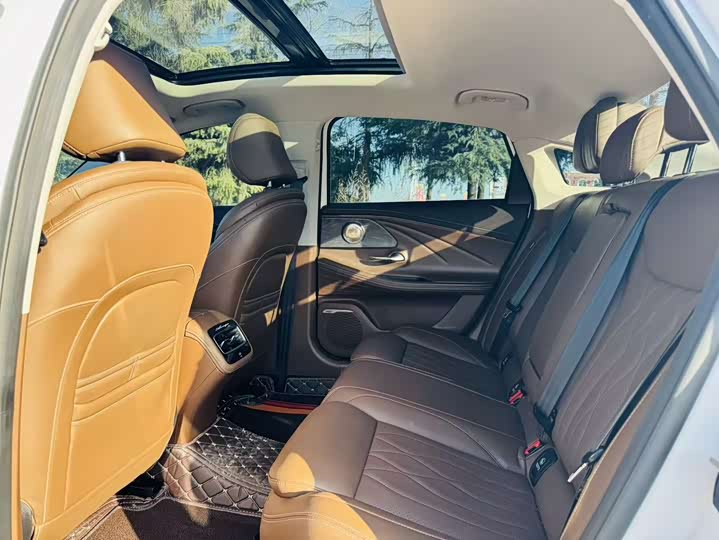 Фото 5 - Chery Arrizo 8