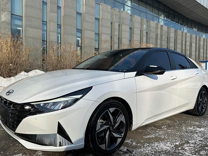 Фото 1 - Hyundai Elantra N line