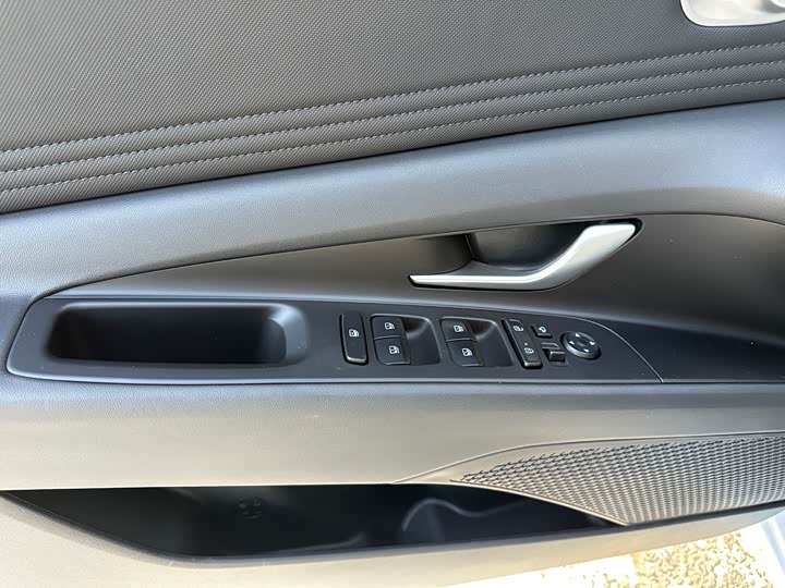 Фото 5 - Hyundai Elantra N line