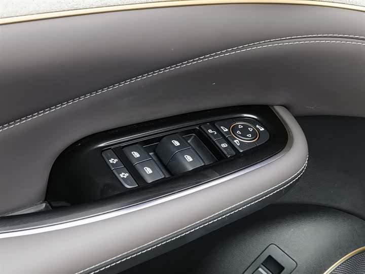 Фото 9 - BYD Frigate 07