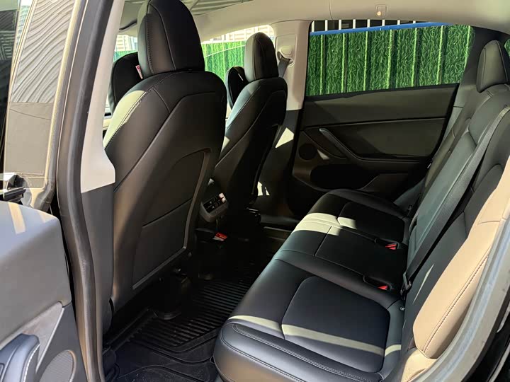 Фото 8 - Tesla Model Y