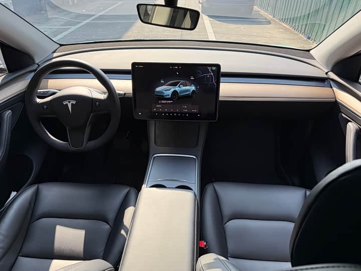 Фото 9 - Tesla Model Y