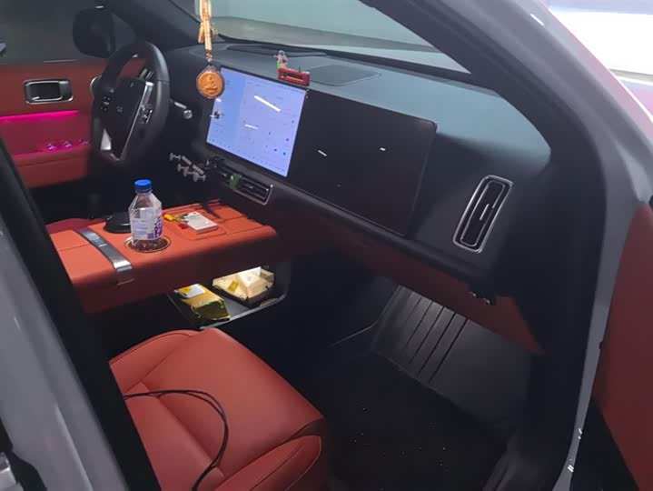 Фото 8 - LiXiang L6