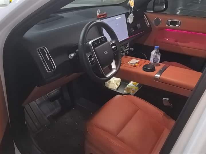 Фото 9 - LiXiang L6